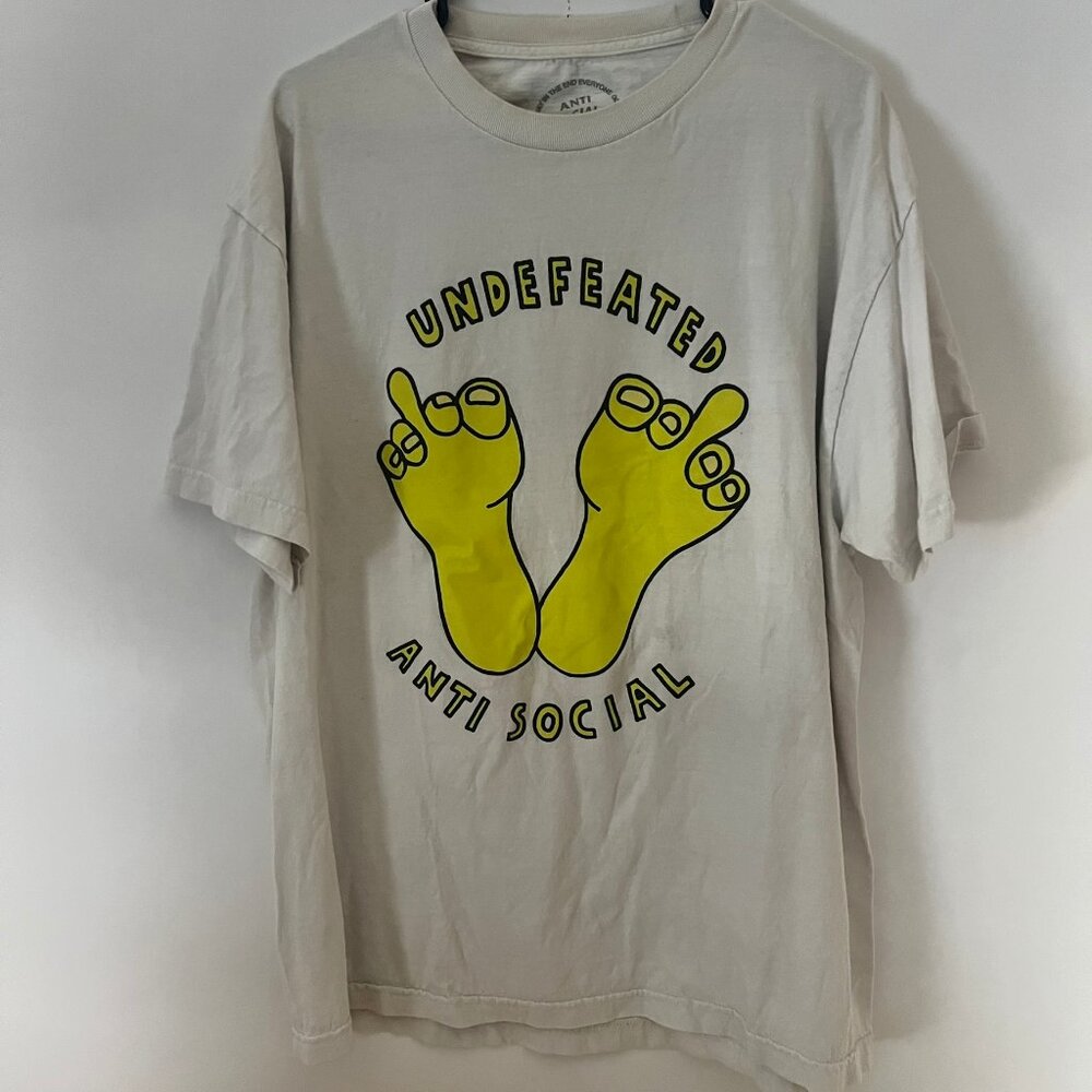Undefeated x Anti Social Social Club Tee Size XL *PREOWNED*